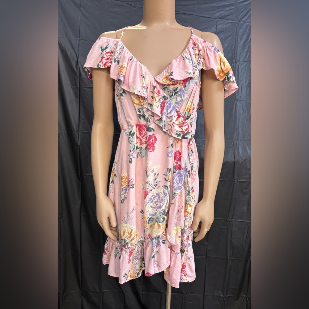 H&M NWT Pink Ruffled Floral Wrap Dress